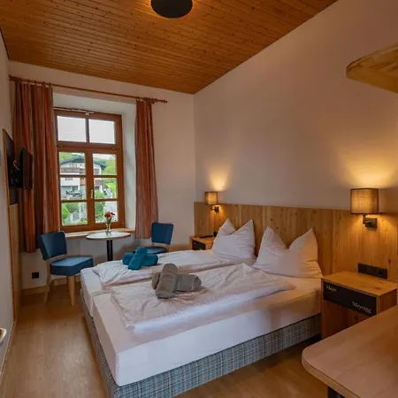 Bed & Breakfast Haus - *