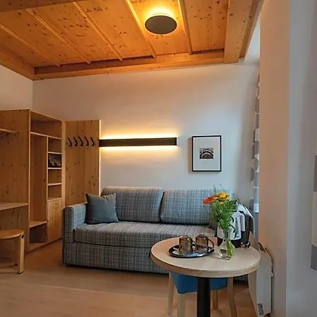 Haus - 3*