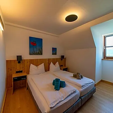 Haus - 3*