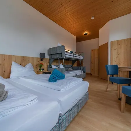 Haus - 3*